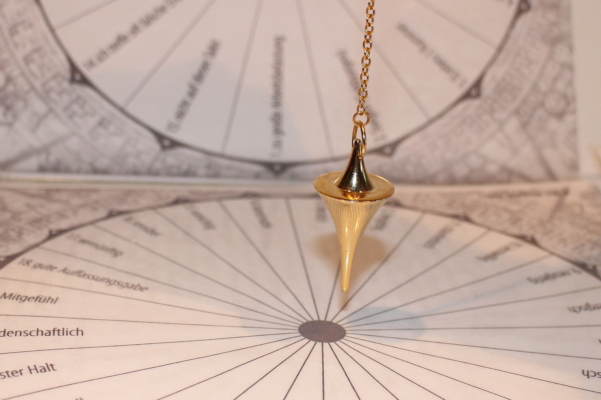 What is a Pendulum Reading? – How it Can Change Your Life
